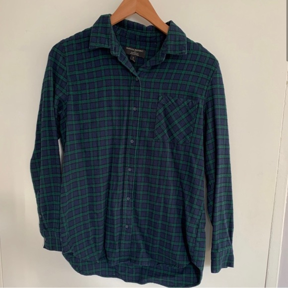 Lot of 2 Boyfriend Fit Flannels - Banana Republic - Picture 2 of 8